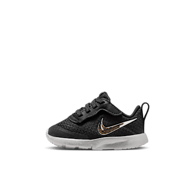 Nike tanjun verde militar sales